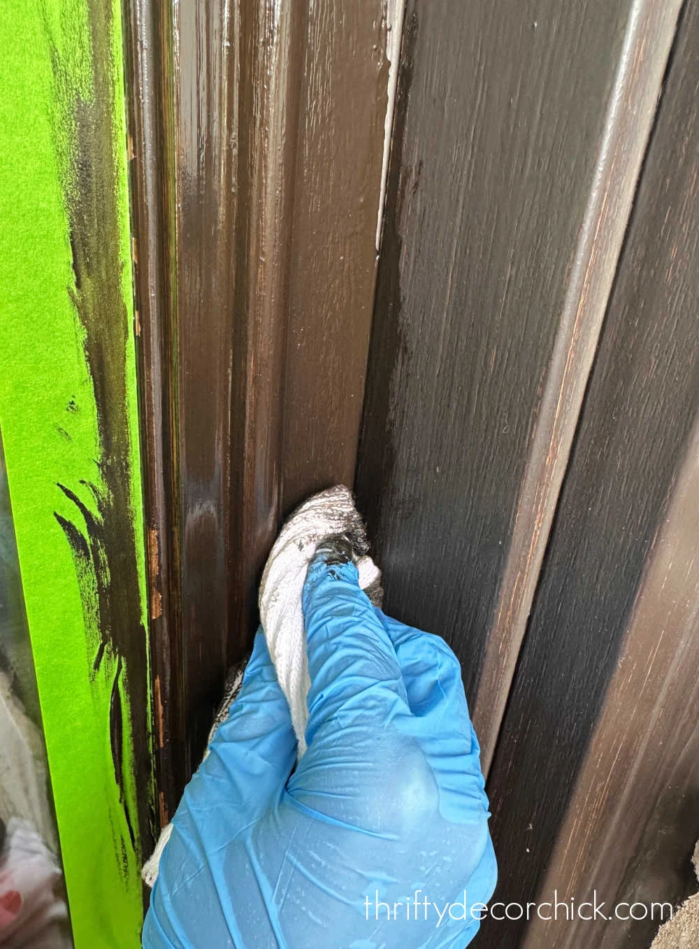 staining with odd socks